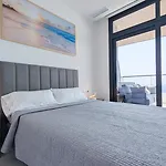 Sunset Sailors Sea View Μπένιντορμ